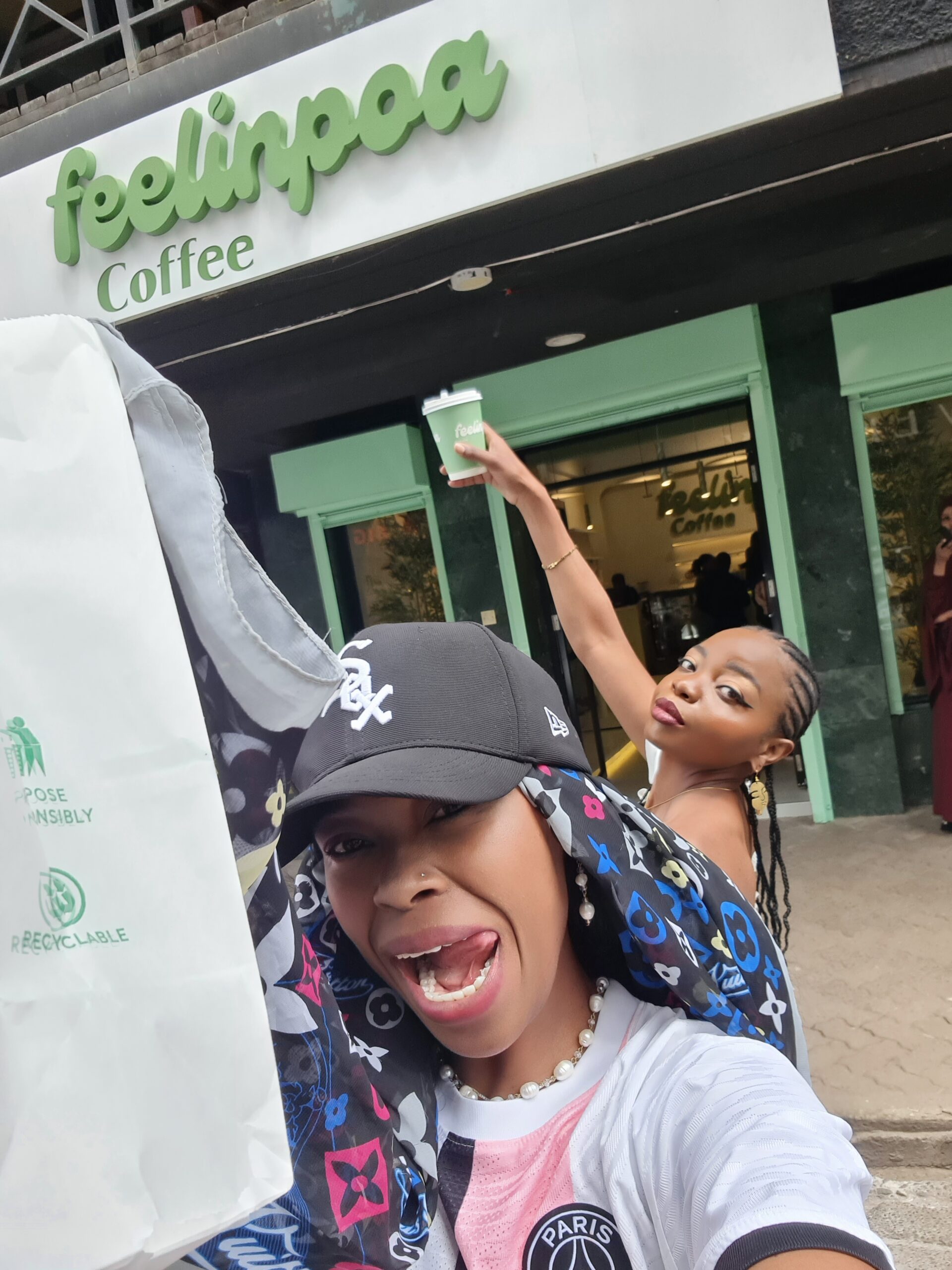 Feelinpoa matcha cup in hand